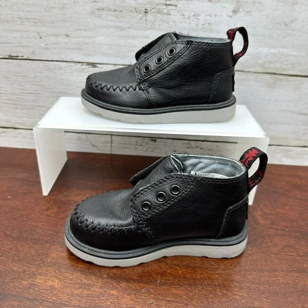 Toms Toddler Chukka Boot Shoes Leather Hook & Loop Slip On Size 7 Black EUC